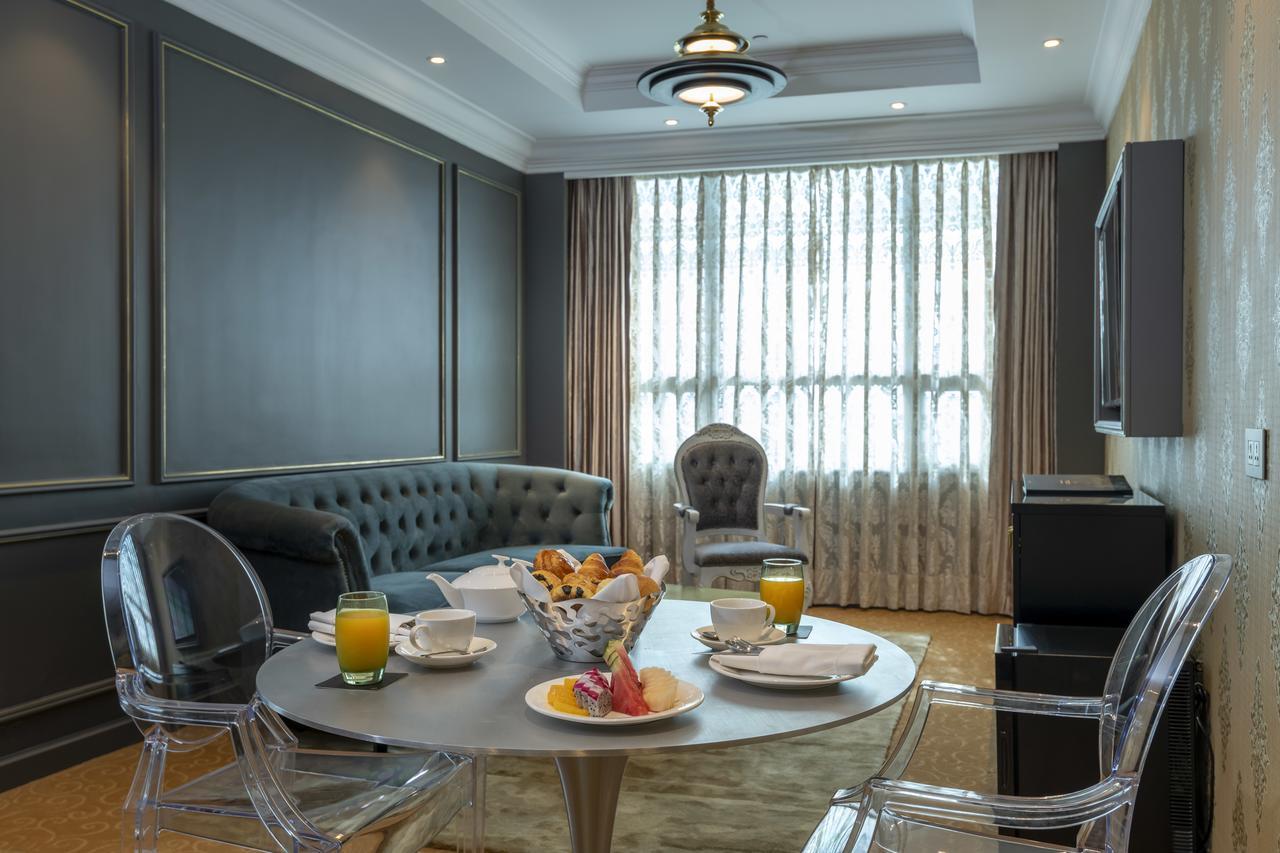 Grand Mercure Yangon Golden Empire Exterior foto