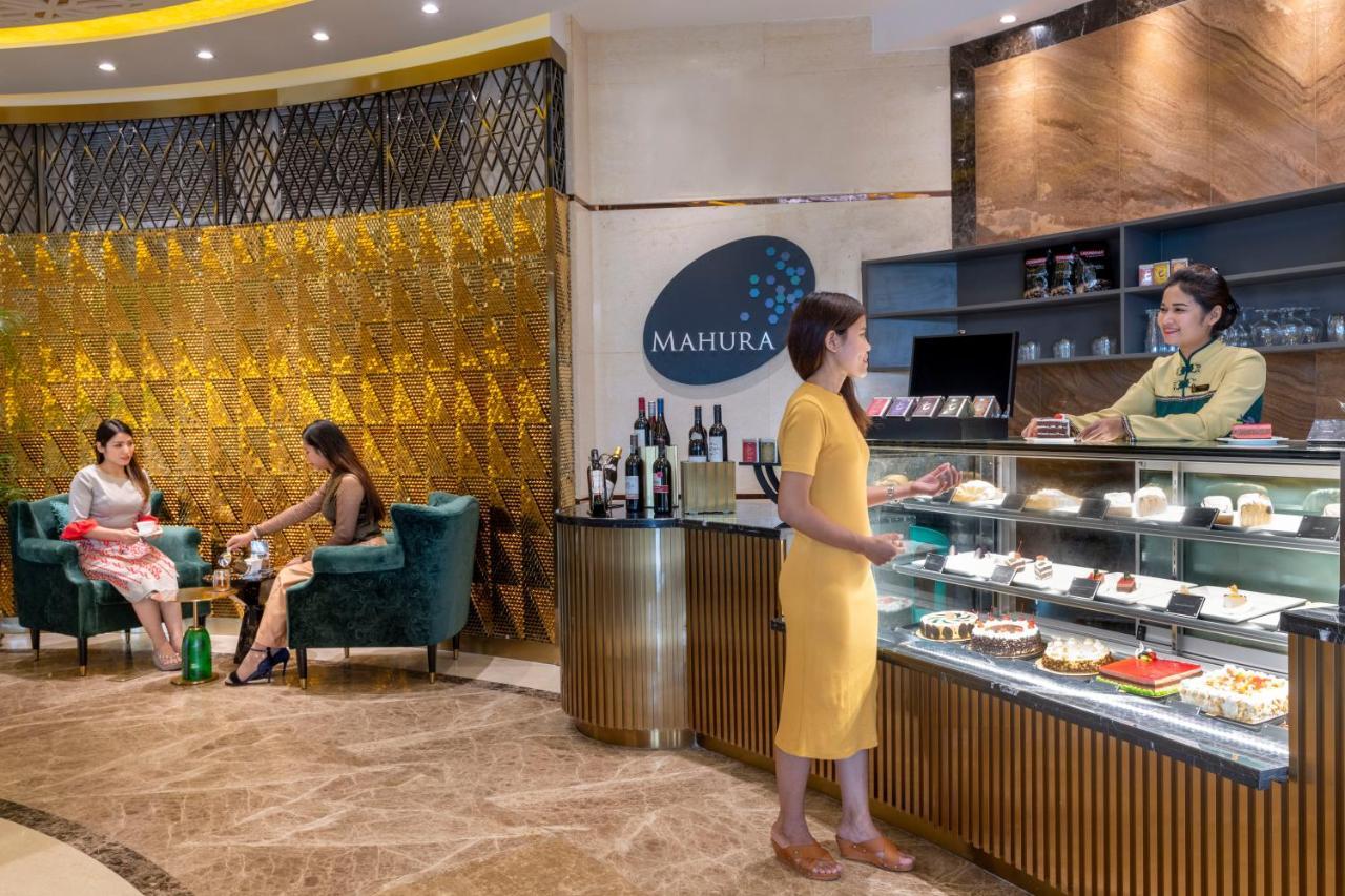 Grand Mercure Yangon Golden Empire Exterior foto