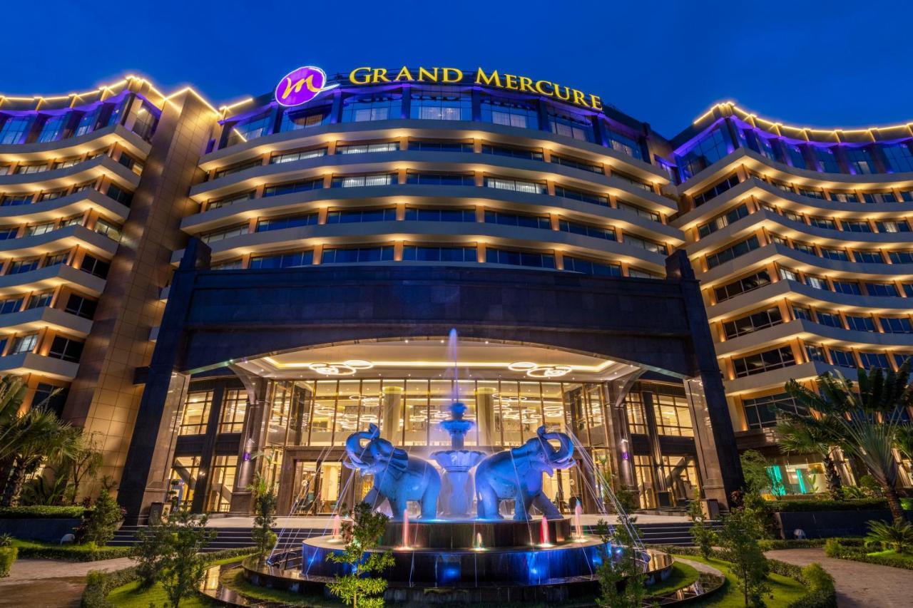 Grand Mercure Yangon Golden Empire Exterior foto